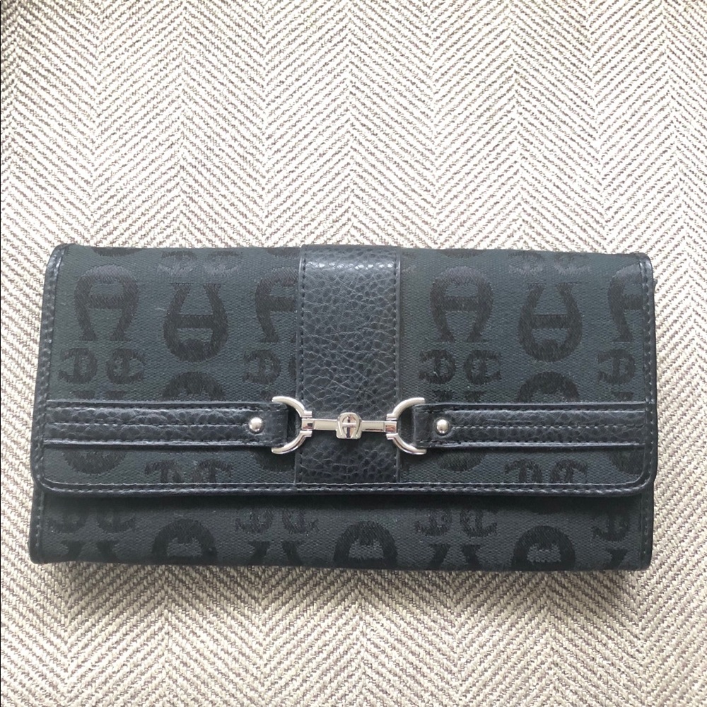 Etienner Aigner Wallet
